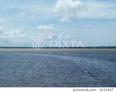 Amazon 2 river confluence 9224487