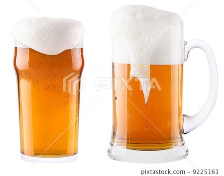 Frosty fresh beer with foam 9225161