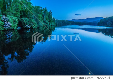North Carolina Grandfather Mountain Julian Price Memorial Park L 9227501