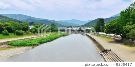Suzu River 9230417