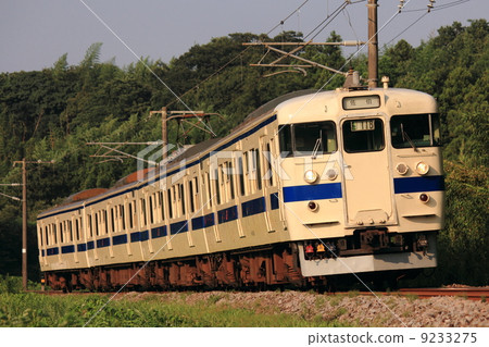 系列415 Nihonboku線 9233275