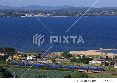 883 Series Limited Express Sonic 9233282