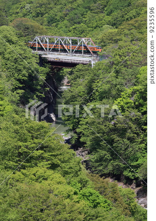 May 12, 2013 Agatsuma Line Iwashima - Kawarayu Onsen 535 M 9235596