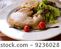 French · authentic bistro steak and tomato 9236028