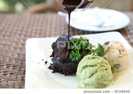 Chocolate Lava Cake with ice cream Chocolate Lava Cake with ice cream 9238640