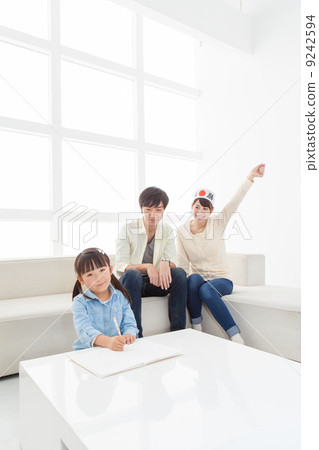 Parents who support children who will take the exam Parents who support children who will take the exam 9242594