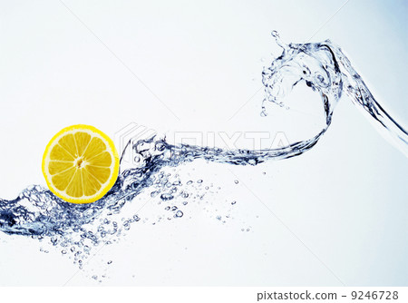 lemon in spray of water 9246728