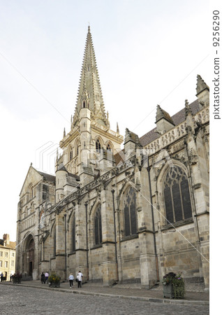 Autun, St. Lazare Cathedral 9256290