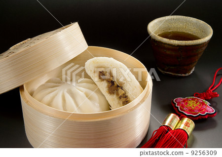 肉包子 中国小吃 烹饪