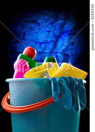 Cleaning supplies 9260336