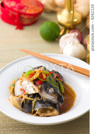 steam fish head soy sauce, patin steamed with chinese style soya steam fish head soy sauce, patin steamed with chinese style soya 9262120