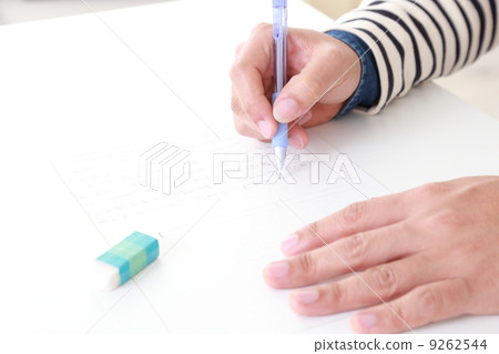 Writing on manuscript paper Writing on manuscript paper 9262544