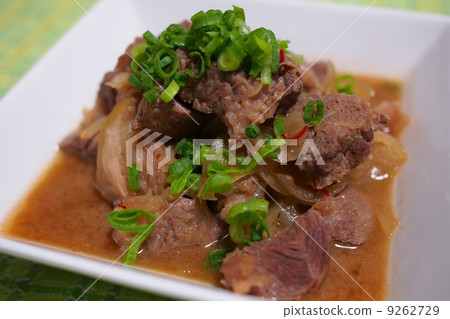 用味噌燉牛肉shankmeat 9262729