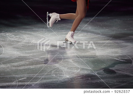 Figure skating 9262837