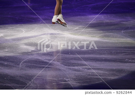 Figure skating Figure skating 9262844