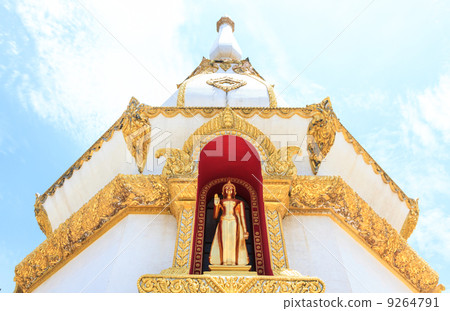 "Phra Maha Chedi Chai Mongkol" at Wat Chedi Chai Mongkol,Roi-Et 9264791