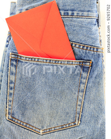 Back jeans pocket with red letter 9265702