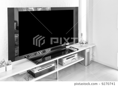 liquid crystal television  9270741