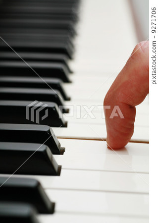Piano keys Piano keys 9271706