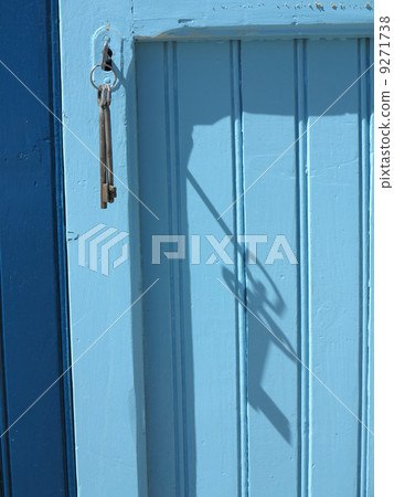 blue door key blue door key 9271738