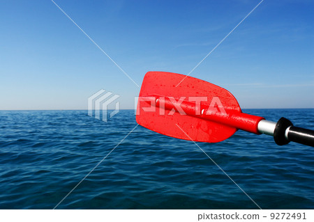 paddle red in ocean paddle red in ocean 9272491