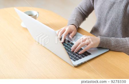 Personal computer female Personal computer female 9278330