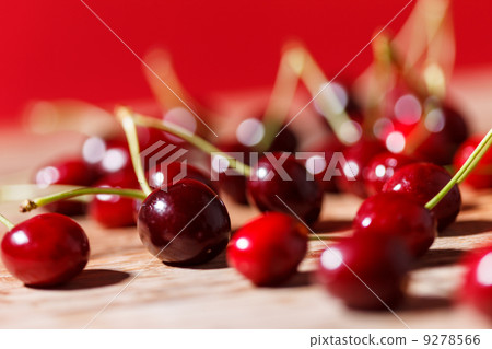 fresh cherries fresh cherries 9278566