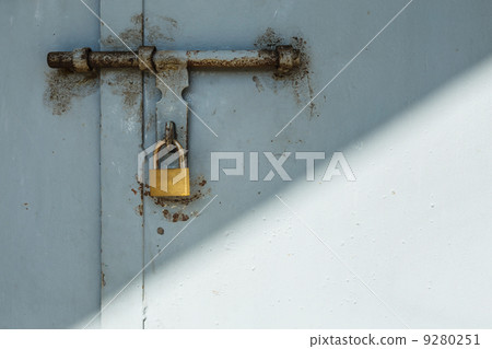 Rustic door lock 9280251