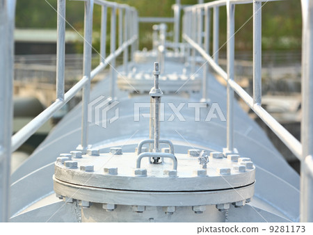 industry scene 9281173