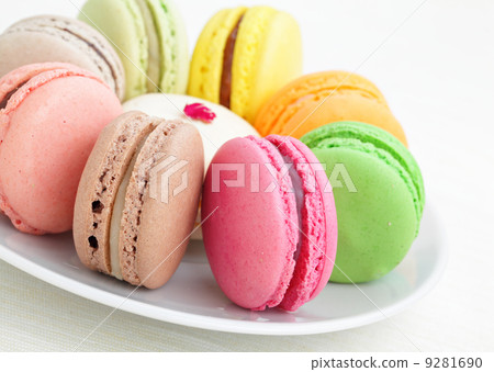 colorful macaron 9281690