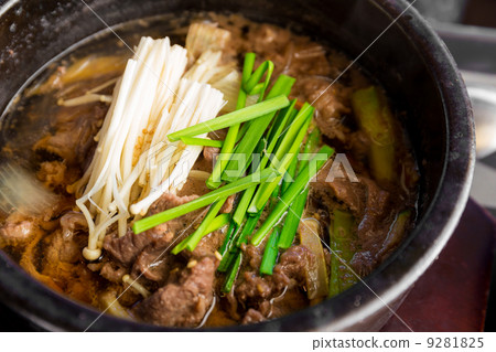 Korean cuisine, Bowl of beef soup 9281825
