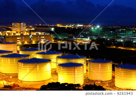 Oil tanks at night Oil tanks at night 9281943