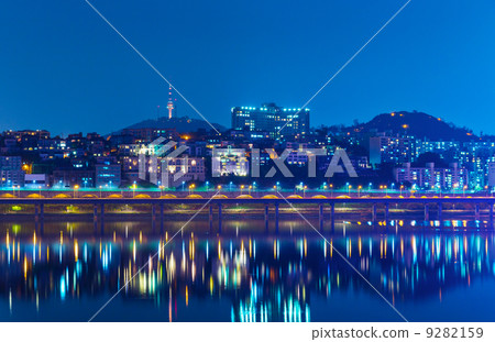 Seoul by night Seoul by night 9282159