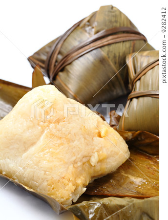 Steamed rice dumpling 9282412