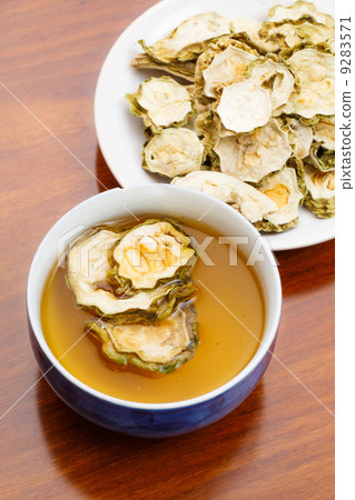 Dry bitter melon tea 9283571