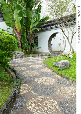 chinese garden chinese garden 9284018