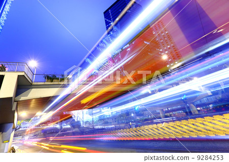 traffic in city at night traffic in city at night 9284253