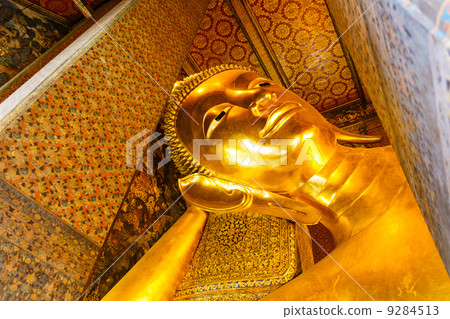 Golden Reclining Buddha statue, Wat Pho Golden Reclining Buddha statue, Wat Pho 9284513