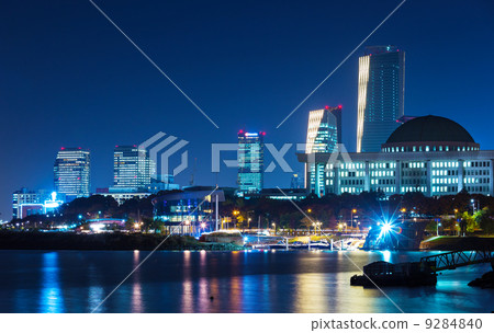 Seoul city skyline at night Seoul city skyline at night 9284840