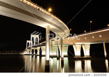 Sai Van bridge in Macau Sai Van bridge in Macau 9285056