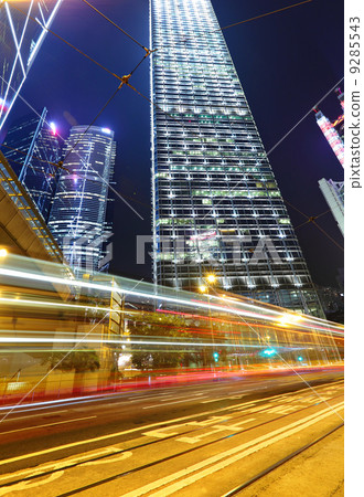 traffic in city at night 9285543