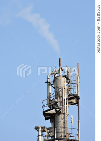 gas processing factory 9285618