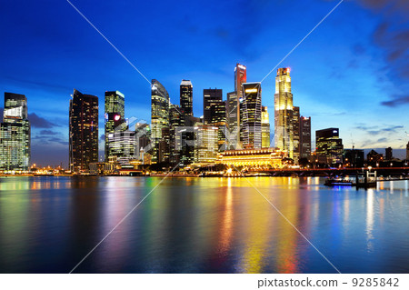 Singapore city skyline at night 9285842