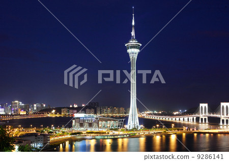Macau city at night 9286141