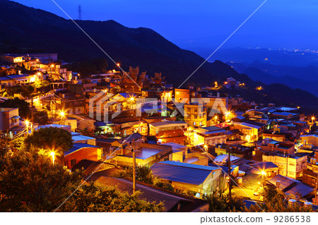 chiu fen village at night, in Taiwan chiu fen village at night, in Taiwan 9286538
