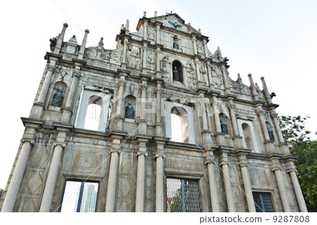 Ruins of St. Paul's Cathedral 9287808