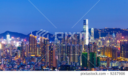 Hong Kong city at night 9287986