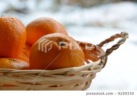 冬天的橘子 9289330