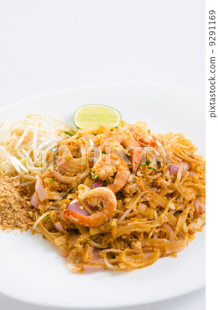 famous thai food, pad thai 9291169
