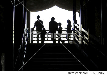 洞穴家庭 9291907